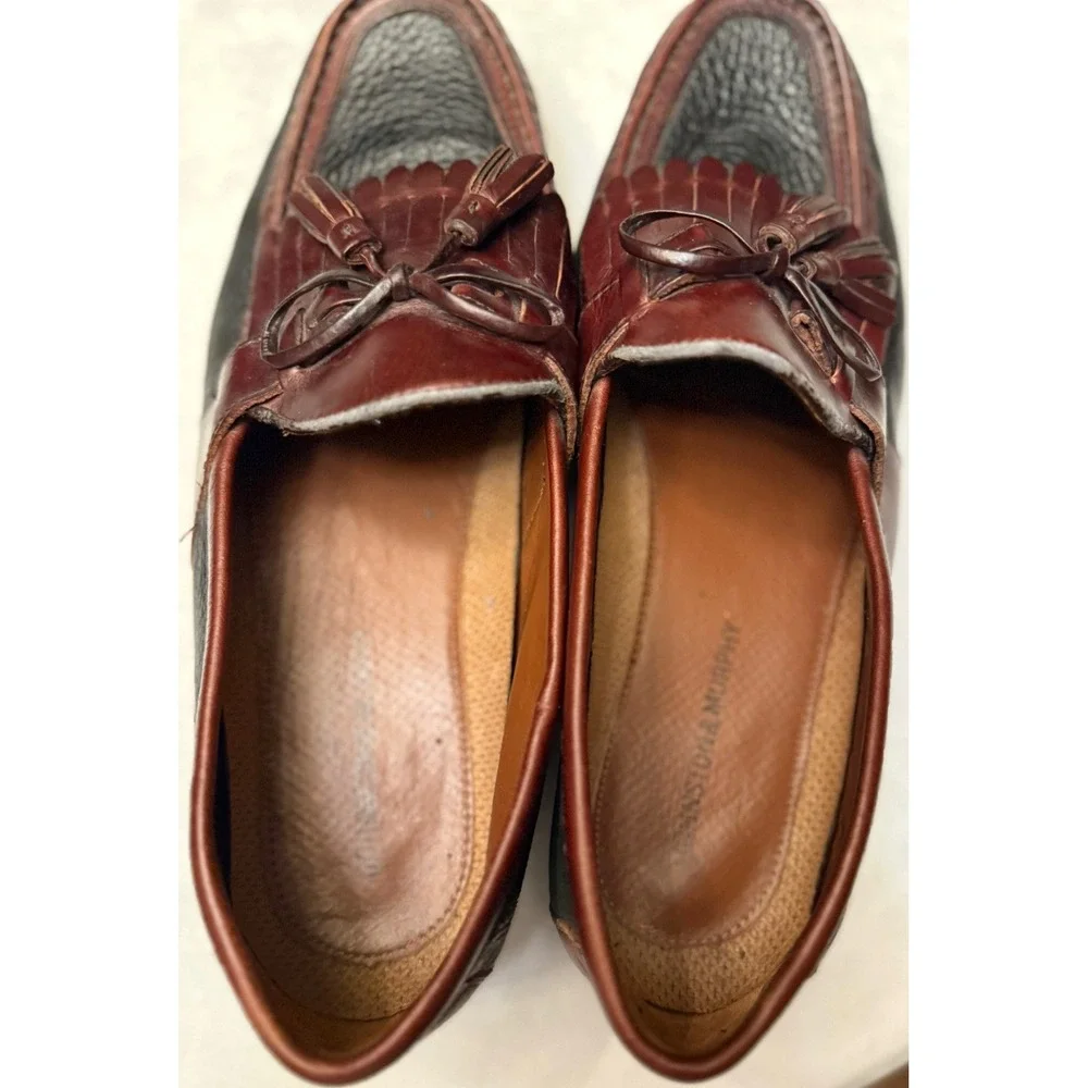 Johnston & Murphy Mens 10.5M Two Tone Kiltie Tassel Loafers Burgundy Black